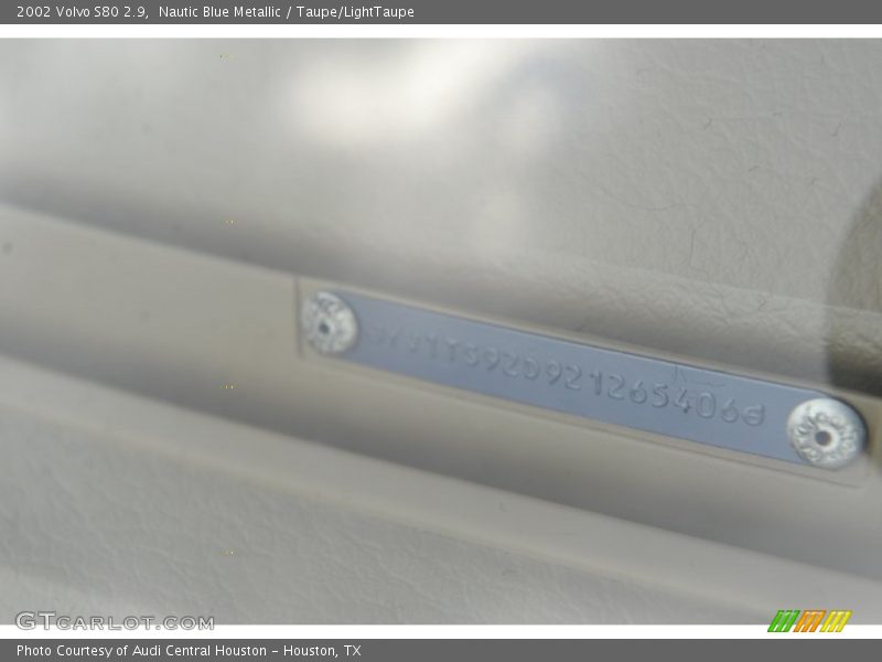 Nautic Blue Metallic / Taupe/LightTaupe 2002 Volvo S80 2.9