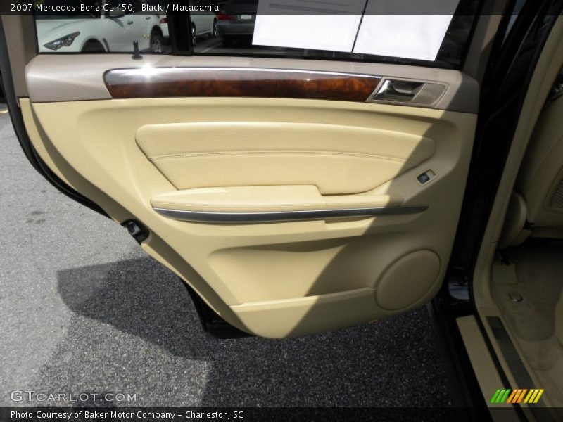 Black / Macadamia 2007 Mercedes-Benz GL 450