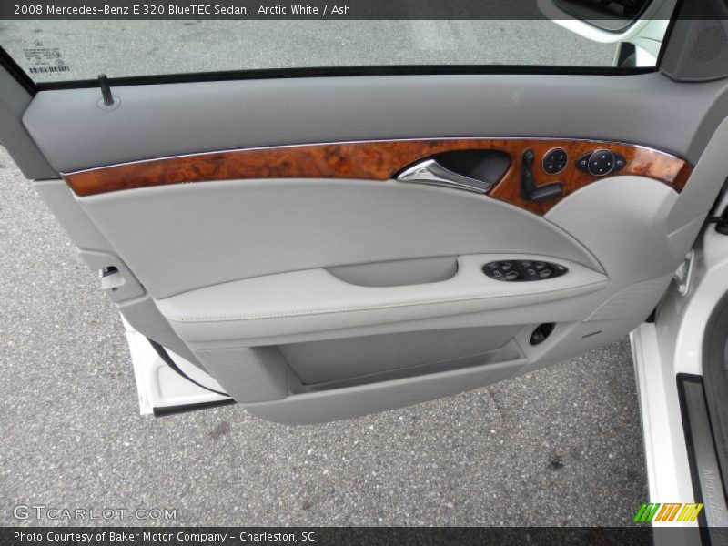 Arctic White / Ash 2008 Mercedes-Benz E 320 BlueTEC Sedan