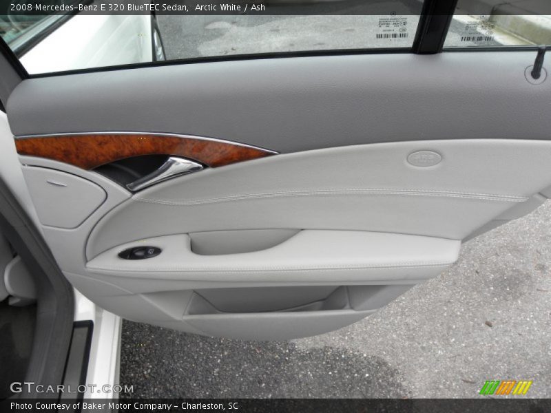 Arctic White / Ash 2008 Mercedes-Benz E 320 BlueTEC Sedan