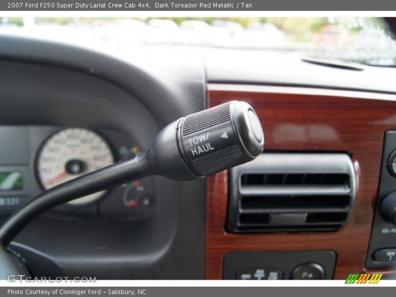 Dark Toreador Red Metallic / Tan 2007 Ford F250 Super Duty Lariat Crew Cab 4x4