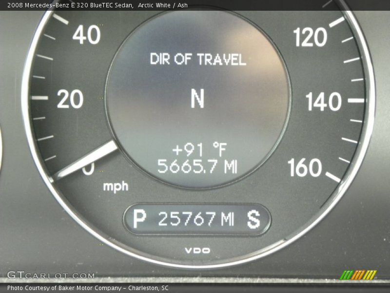 Arctic White / Ash 2008 Mercedes-Benz E 320 BlueTEC Sedan