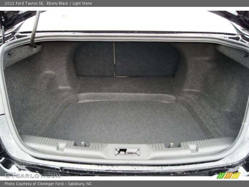 2012 Taurus SE Trunk