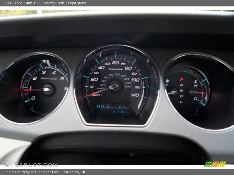  2012 Taurus SE SE Gauges