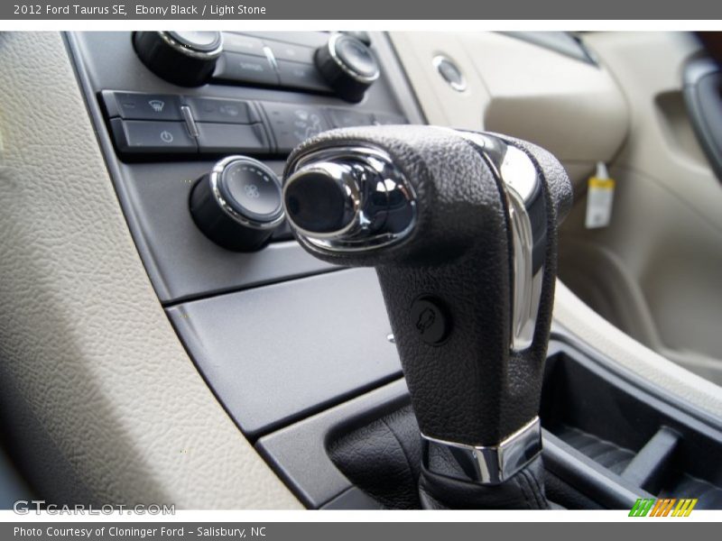 Ebony Black / Light Stone 2012 Ford Taurus SE