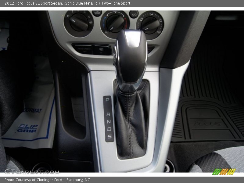 Sonic Blue Metallic / Two-Tone Sport 2012 Ford Focus SE Sport Sedan