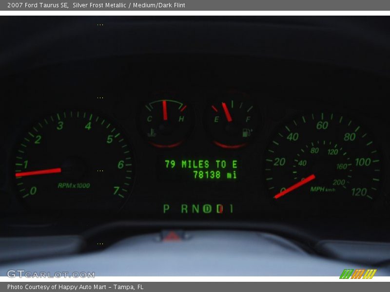 Silver Frost Metallic / Medium/Dark Flint 2007 Ford Taurus SE
