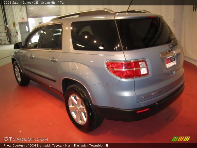 Ocean Mist / Tan 2008 Saturn Outlook XE