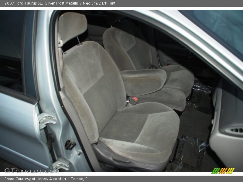 Silver Frost Metallic / Medium/Dark Flint 2007 Ford Taurus SE