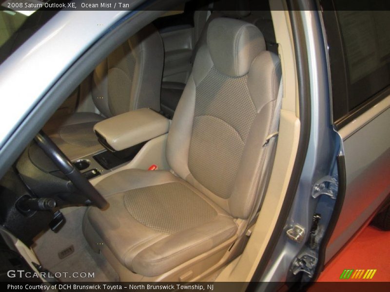 Ocean Mist / Tan 2008 Saturn Outlook XE