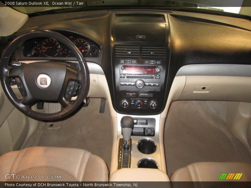 Ocean Mist / Tan 2008 Saturn Outlook XE