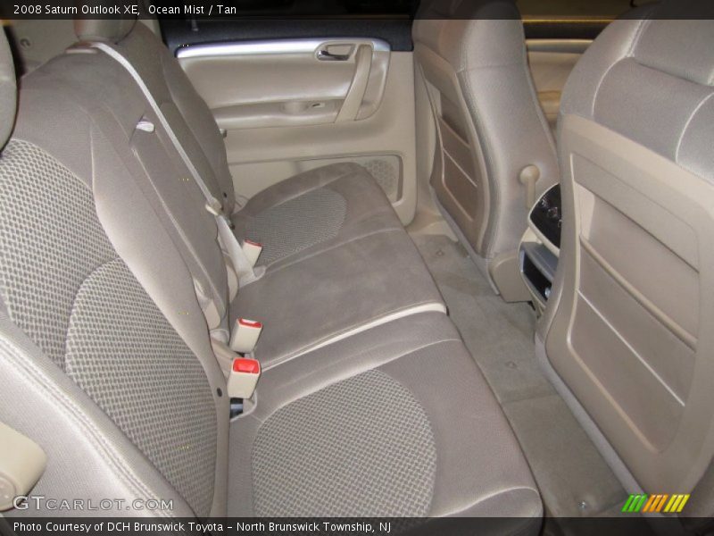 Ocean Mist / Tan 2008 Saturn Outlook XE