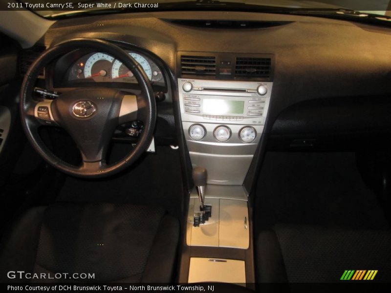 Super White / Dark Charcoal 2011 Toyota Camry SE