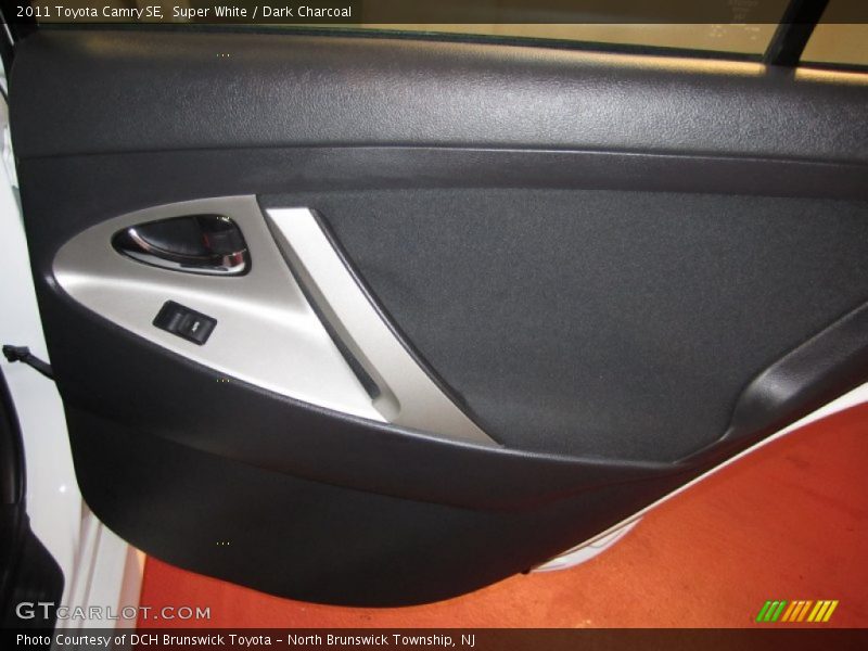 Super White / Dark Charcoal 2011 Toyota Camry SE