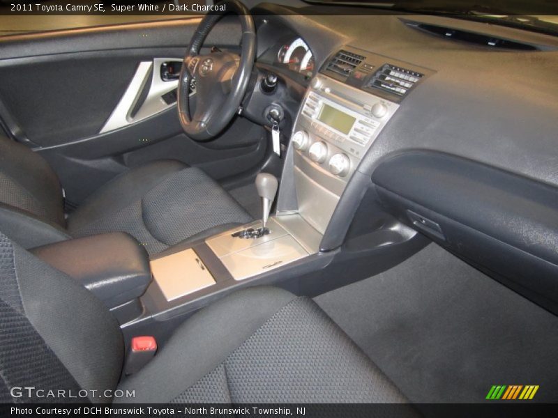 Super White / Dark Charcoal 2011 Toyota Camry SE