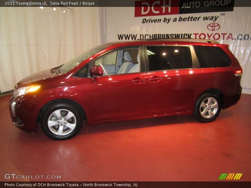 Salsa Red Pearl / Bisque 2011 Toyota Sienna LE