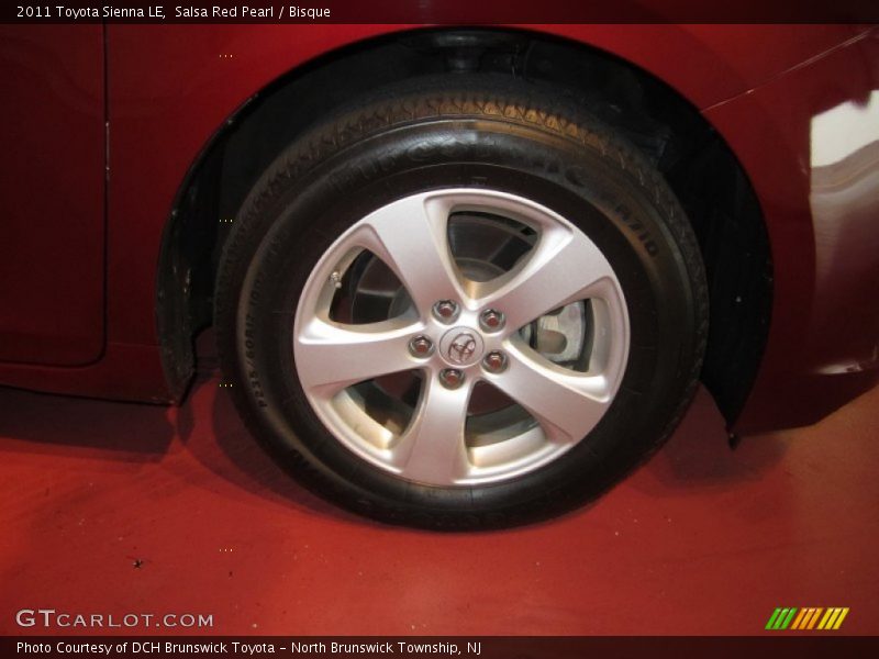 Salsa Red Pearl / Bisque 2011 Toyota Sienna LE