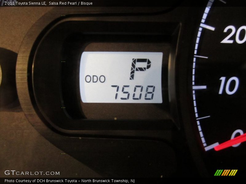 Salsa Red Pearl / Bisque 2011 Toyota Sienna LE