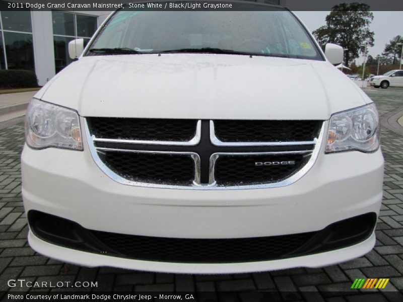 Stone White / Black/Light Graystone 2011 Dodge Grand Caravan Mainstreet