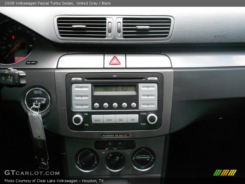 United Gray / Black 2008 Volkswagen Passat Turbo Sedan