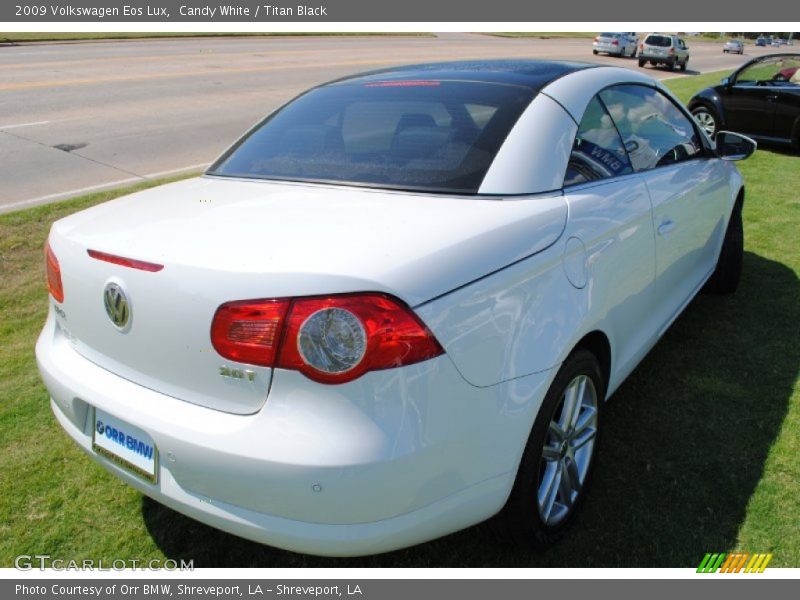 Candy White / Titan Black 2009 Volkswagen Eos Lux