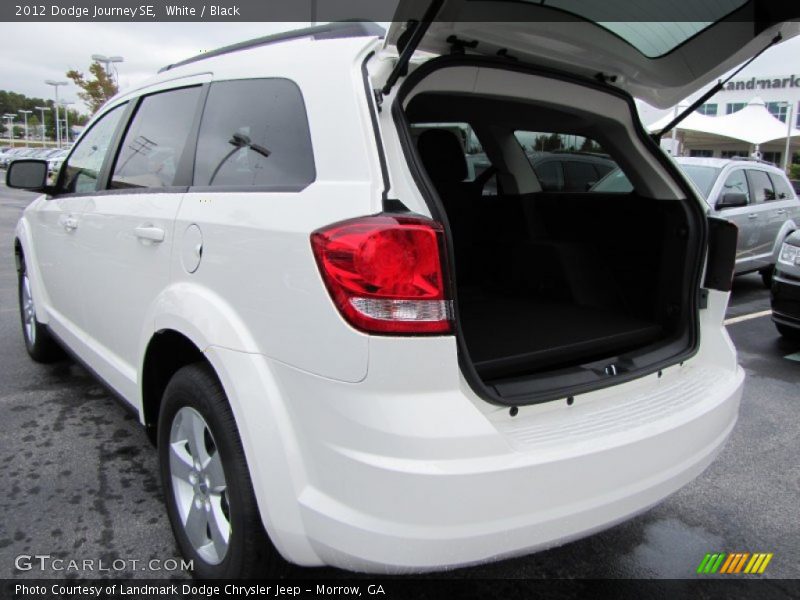 White / Black 2012 Dodge Journey SE