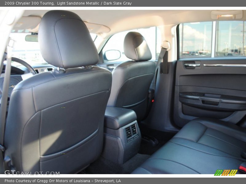 Light Sandstone Metallic / Dark Slate Gray 2009 Chrysler 300 Touring