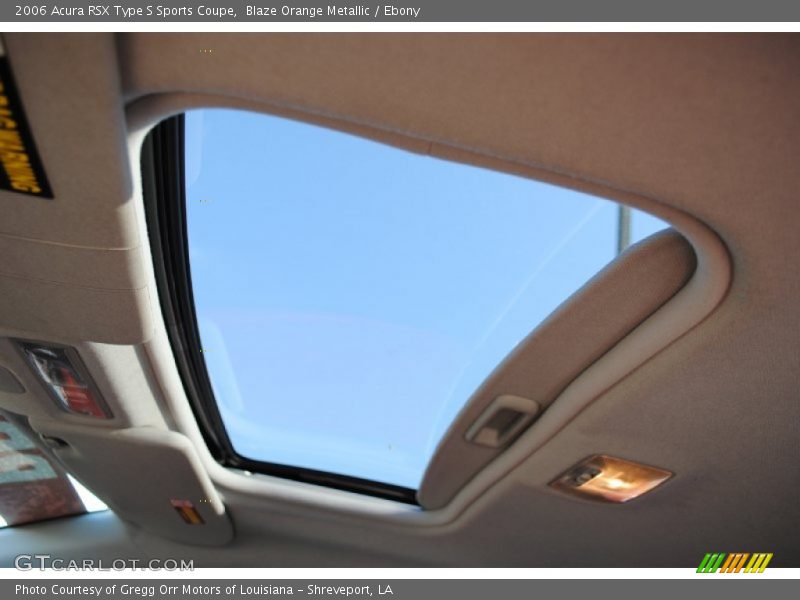 Sunroof of 2006 RSX Type S Sports Coupe