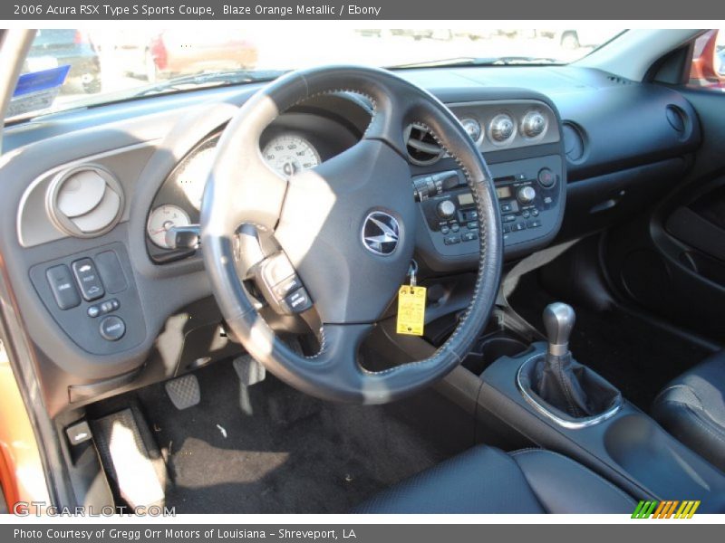 Dashboard of 2006 RSX Type S Sports Coupe