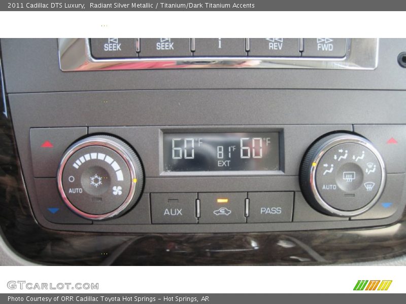 Radiant Silver Metallic / Titanium/Dark Titanium Accents 2011 Cadillac DTS Luxury