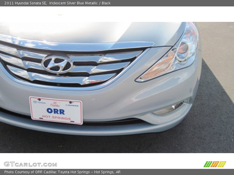 Iridescent Silver Blue Metallic / Black 2011 Hyundai Sonata SE