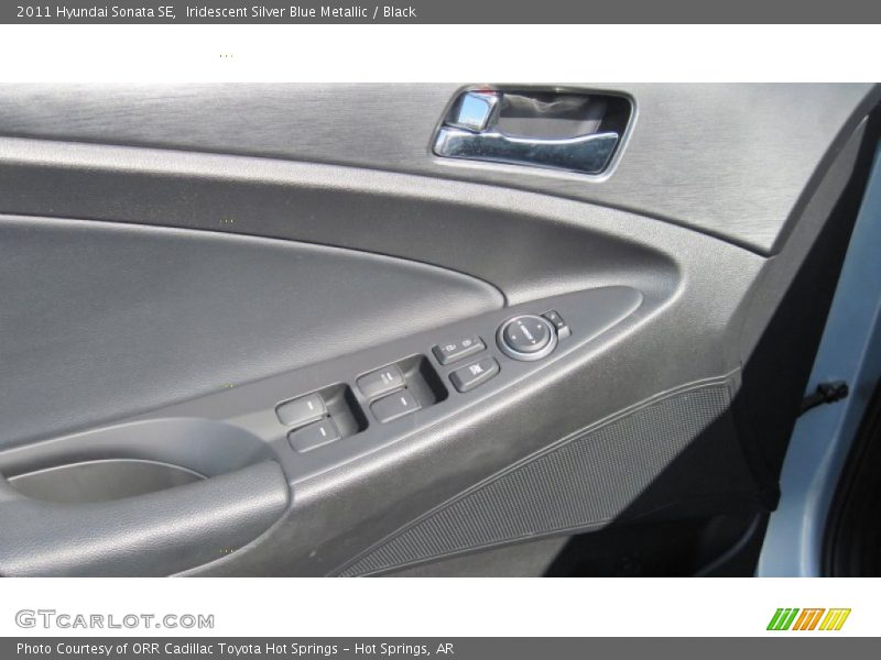 Iridescent Silver Blue Metallic / Black 2011 Hyundai Sonata SE