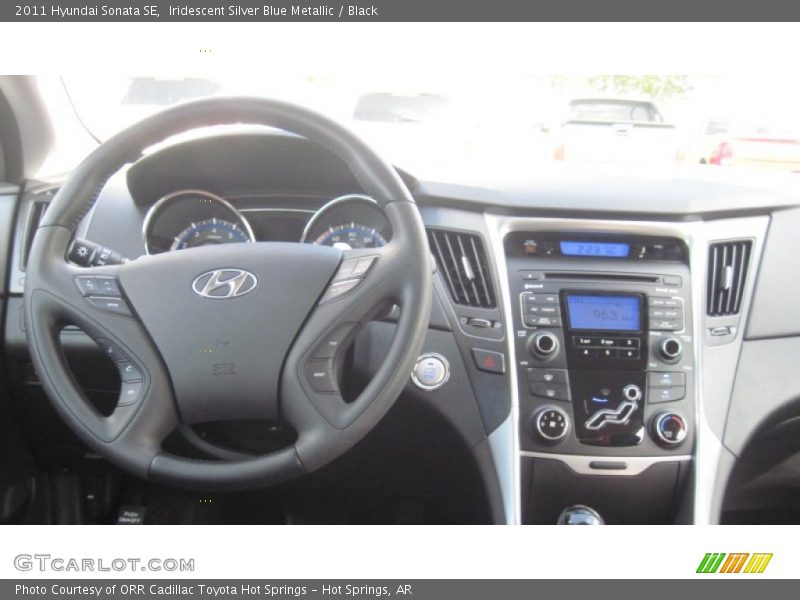 Iridescent Silver Blue Metallic / Black 2011 Hyundai Sonata SE