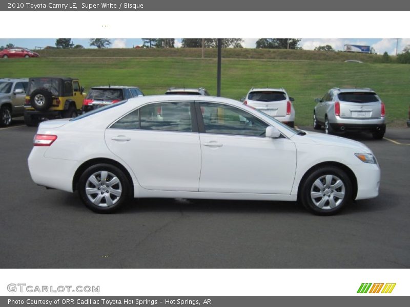 Super White / Bisque 2010 Toyota Camry LE