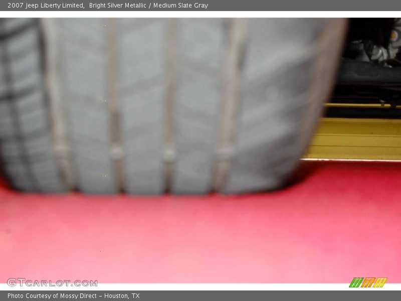 Bright Silver Metallic / Medium Slate Gray 2007 Jeep Liberty Limited