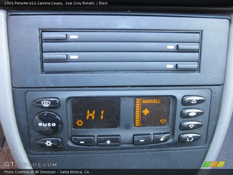 Controls of 2001 911 Carrera Coupe