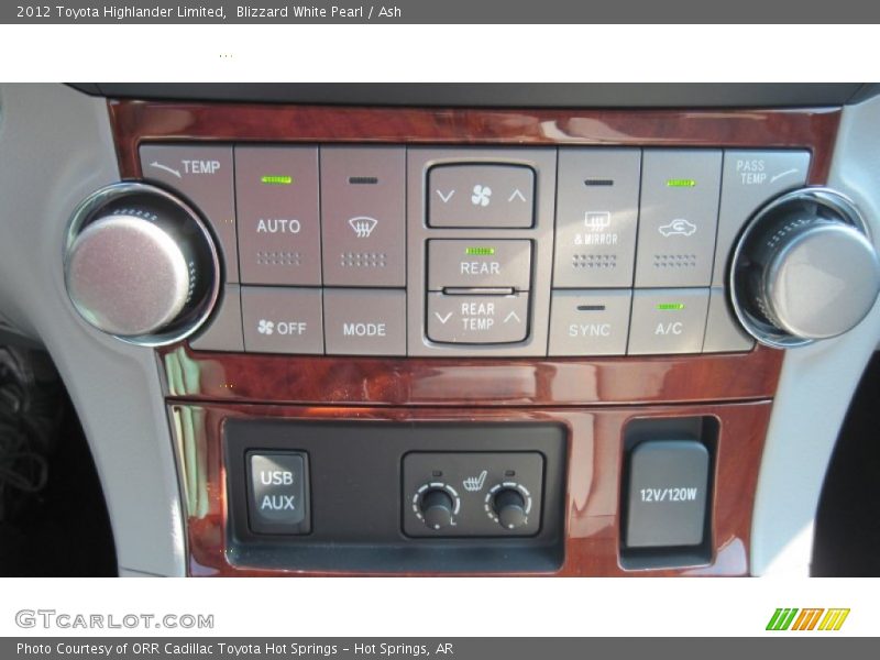 Blizzard White Pearl / Ash 2012 Toyota Highlander Limited