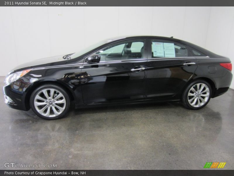 Midnight Black / Black 2011 Hyundai Sonata SE