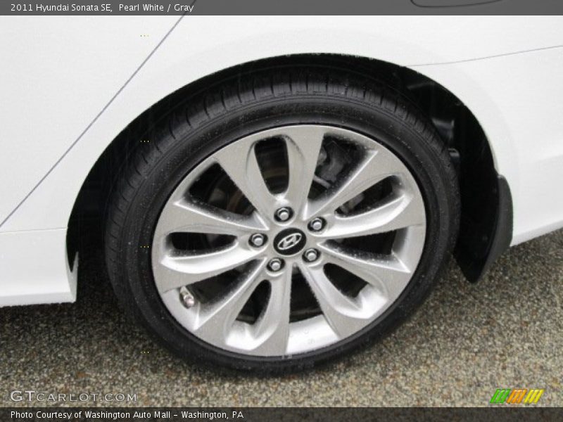 Pearl White / Gray 2011 Hyundai Sonata SE