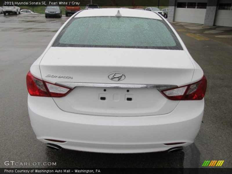 Pearl White / Gray 2011 Hyundai Sonata SE