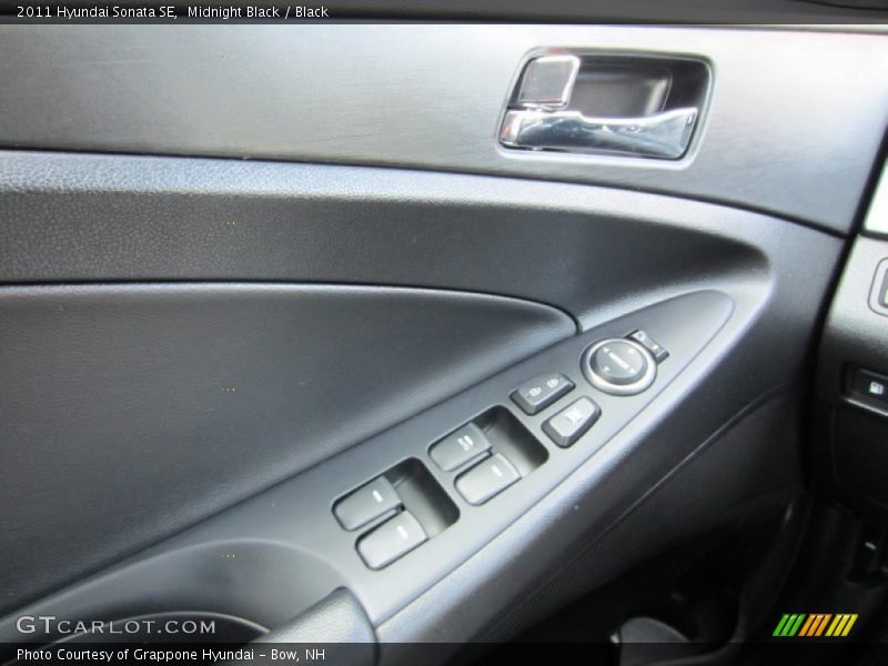 Midnight Black / Black 2011 Hyundai Sonata SE