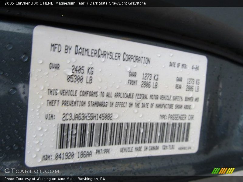 Magnesium Pearl / Dark Slate Gray/Light Graystone 2005 Chrysler 300 C HEMI