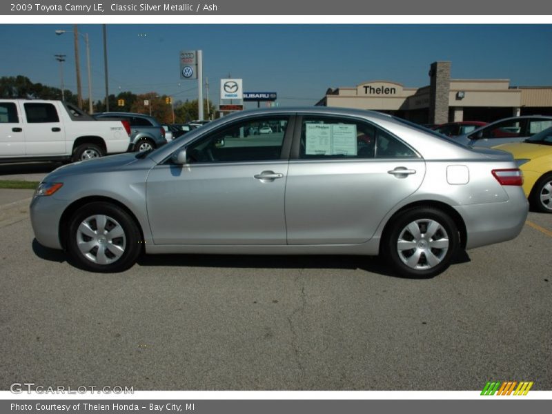 Classic Silver Metallic / Ash 2009 Toyota Camry LE