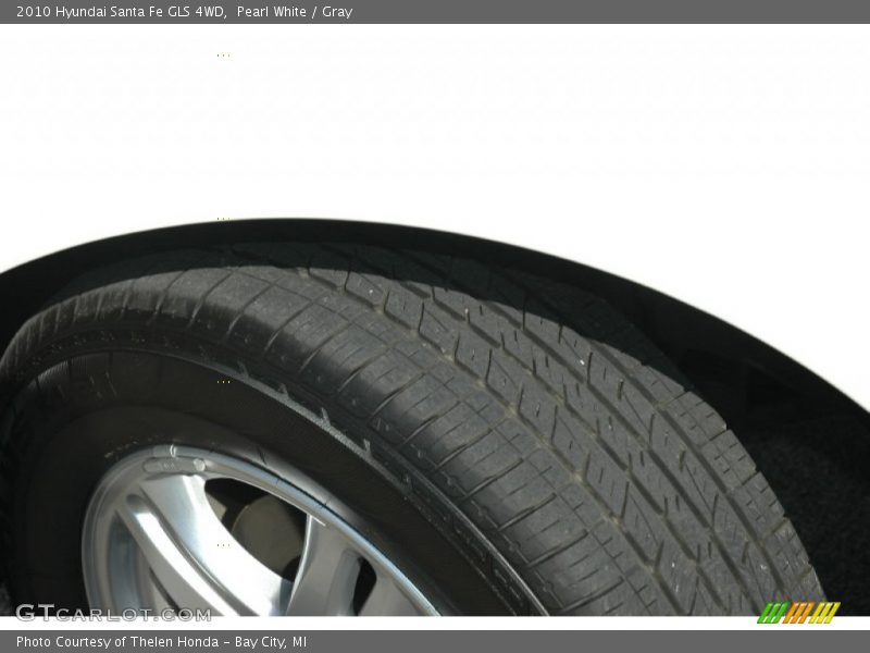 Pearl White / Gray 2010 Hyundai Santa Fe GLS 4WD