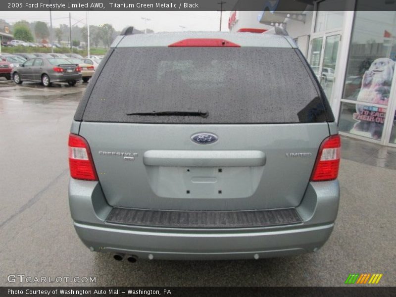 Titanium Green Metallic / Black 2005 Ford Freestyle Limited AWD