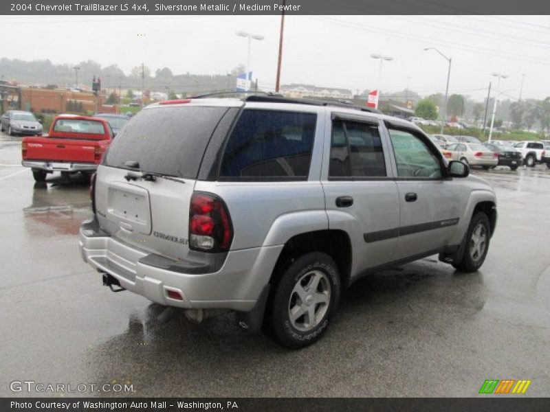 Silverstone Metallic / Medium Pewter 2004 Chevrolet TrailBlazer LS 4x4