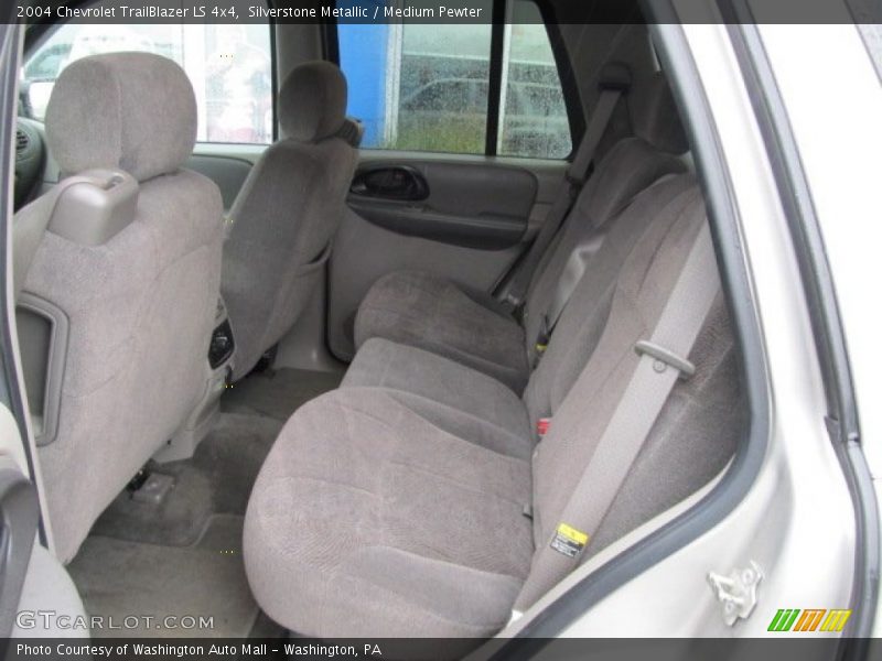 Silverstone Metallic / Medium Pewter 2004 Chevrolet TrailBlazer LS 4x4