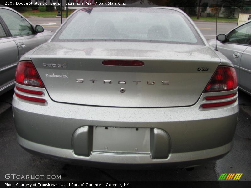 Satin Jade Pearl / Dark Slate Gray 2005 Dodge Stratus SXT Sedan