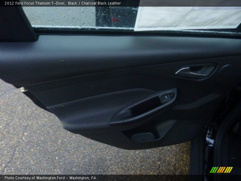 Black / Charcoal Black Leather 2012 Ford Focus Titanium 5-Door