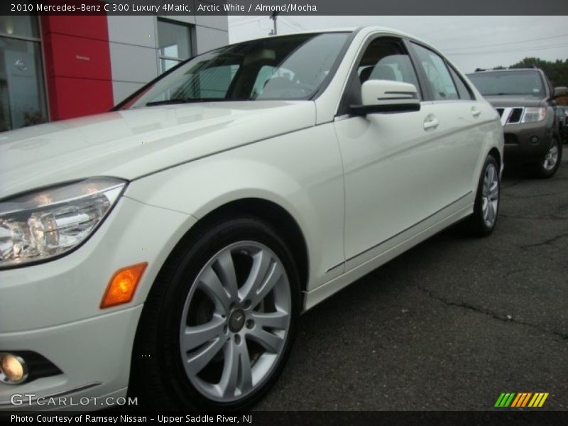 Arctic White / Almond/Mocha 2010 Mercedes-Benz C 300 Luxury 4Matic